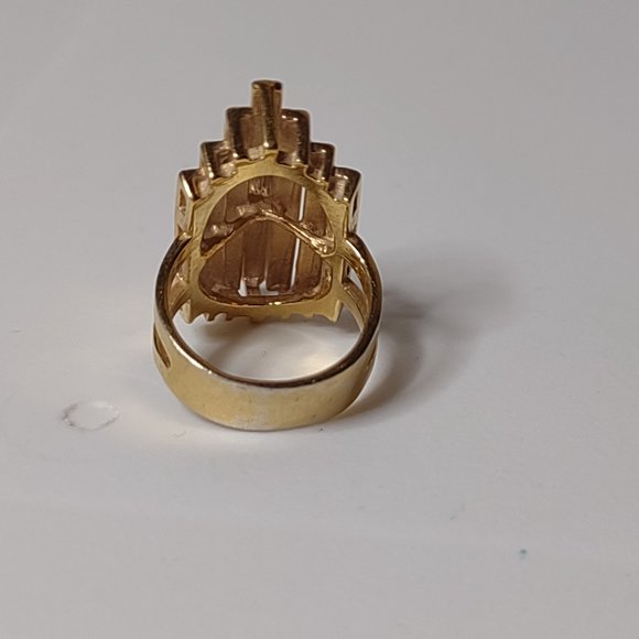 Very Pretty Size 4.75 Two Tone Gold Electroplated Ring - Picture 4 of 13